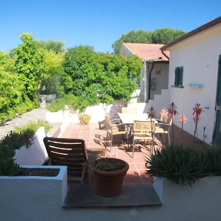 Alojamento de Turismo Rural Azienda Agricola Sapereta *